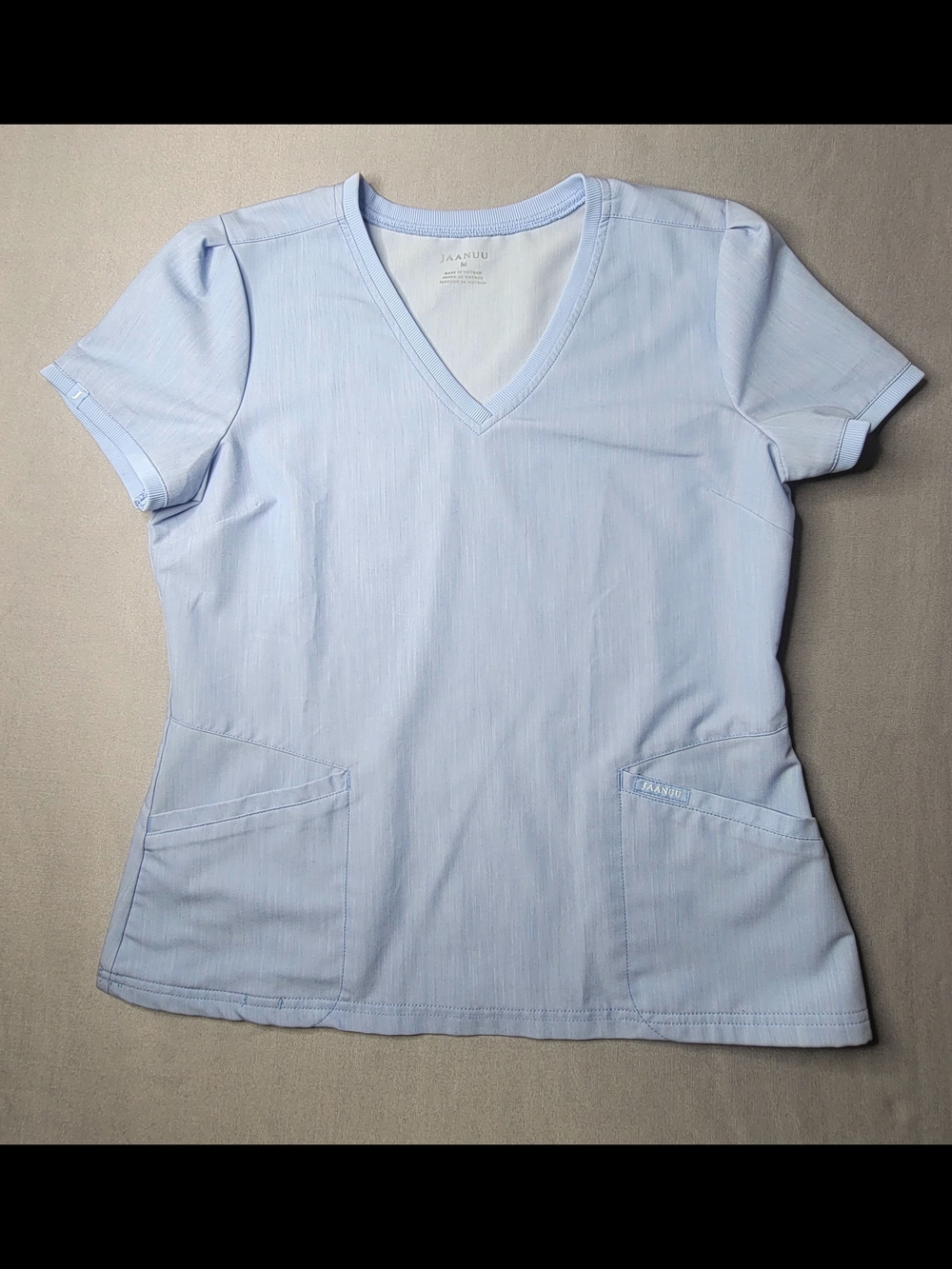 Jaanuu Womens Light Blue V-Neck Medical Scrub Top Size M